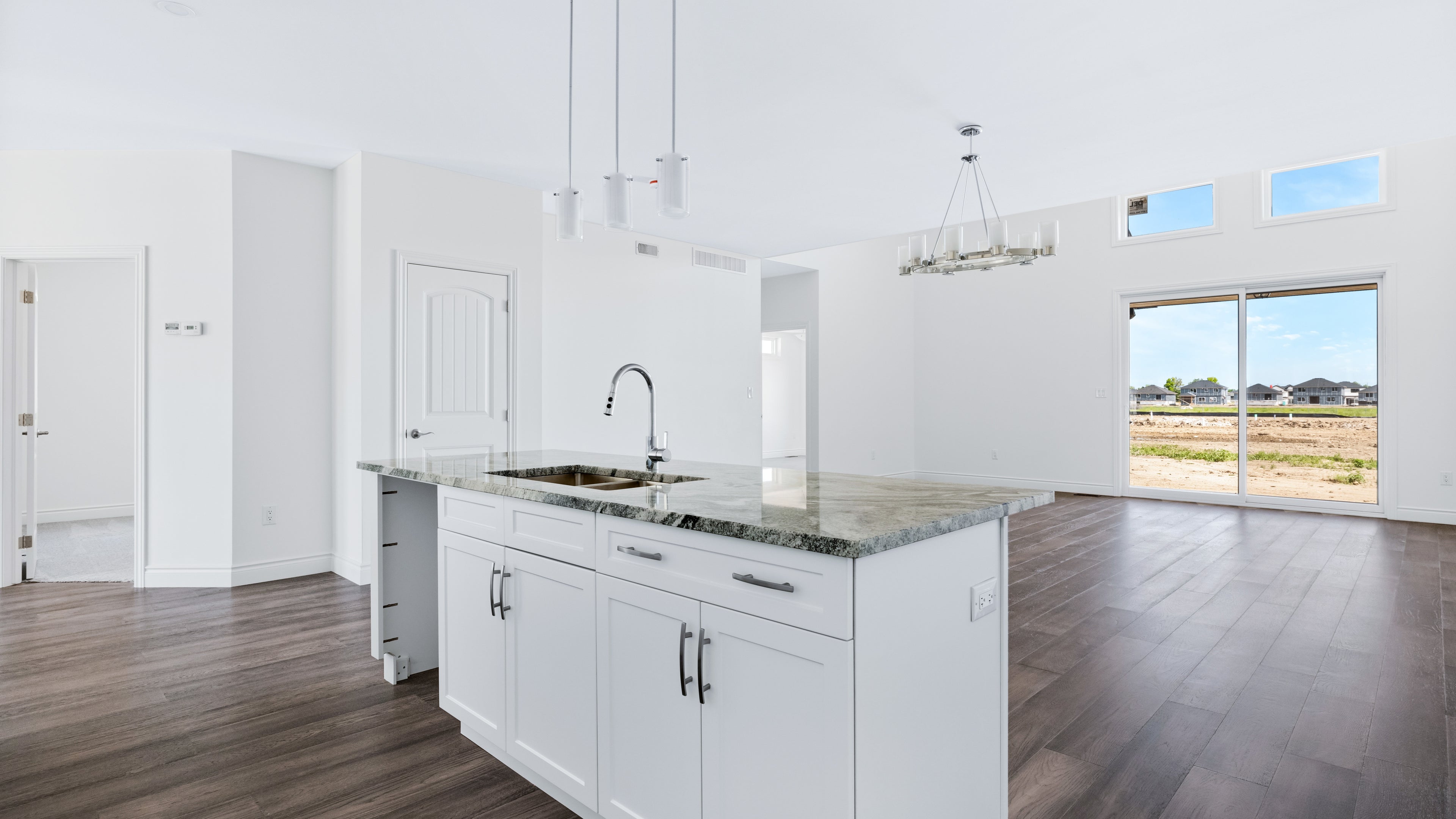 The Caledonia (Left)